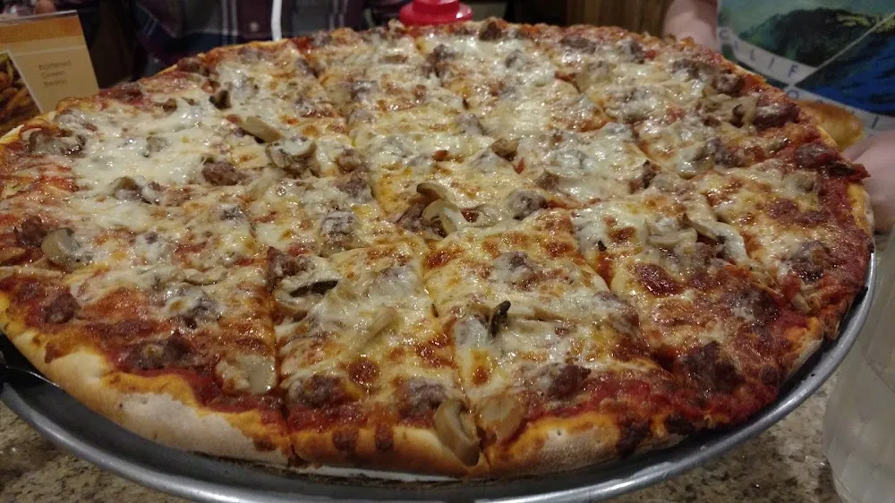 Cheese Pizza with Mushrooms